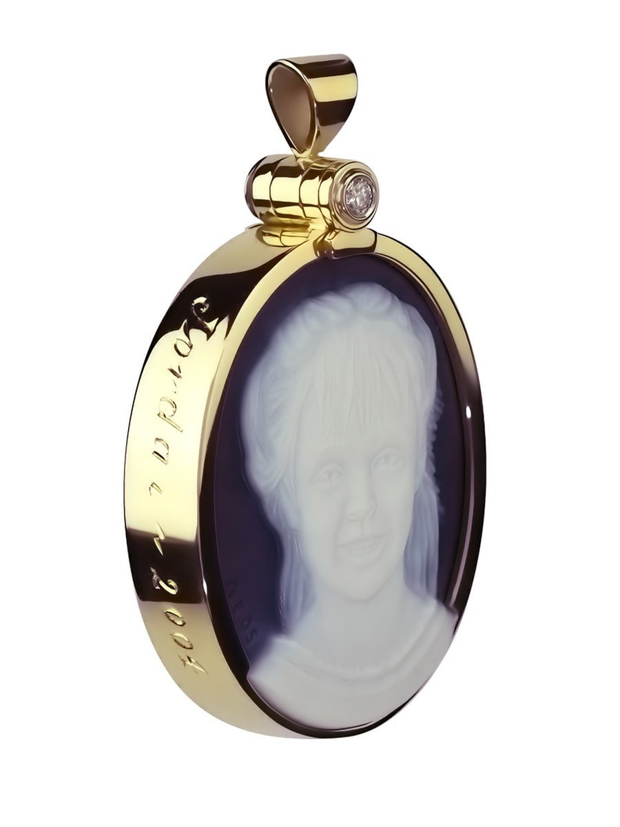 two sides-cameo-portrait-daughter-gold-diamond-front-3-4